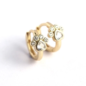 Cute S925 silver cat paw earrings with gold finish and sparkling heart-shaped cubic zirconia
