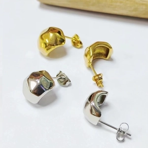 Minimalist 18K gold and silver stainless steel earrings with irregular hammered texture