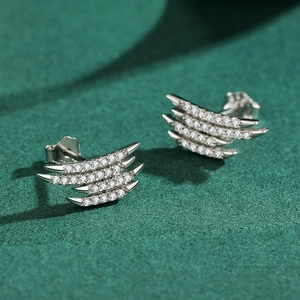 Elegant s925 sterling silver curved wing stud earrings with sparkling pavé crystals