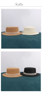 Drei Raffia-Flachhüte in Khaki, Creme und Schwarz mit eleganten Perlenband-Details