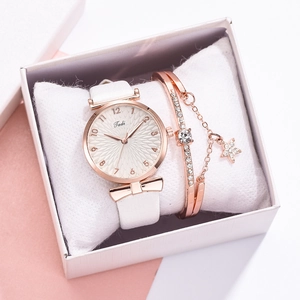 Coffret montre quartz pour femme et bracelet étoile strass avec un bracelet en cuir