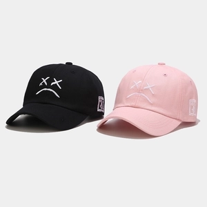 Gorras de béisbol negras y rosas con bordado de cara triste y parches laterales para exterior