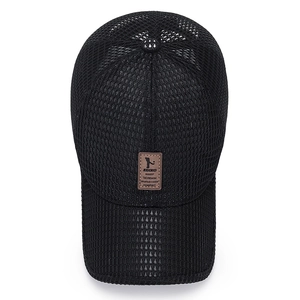Men's breathable mesh baseball cap in black with premium leather patch for summer outdoors