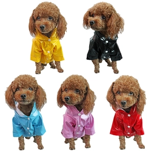 Imperméable à capuche pour petits chiens disponible en cinq couleurs vives et brillantes