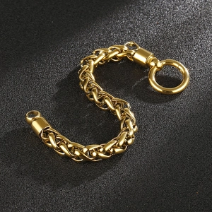 Bracelet pour homme en acier titane doré avec maille épi et fermoir à ressort