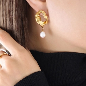 French vintage 18K gold irregular lava earrings with elegant freshwater pearl pendants