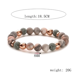 Detailansicht des 8mm Natursteinarmbands mit Größen- und Gewichtsangaben auf Weiß