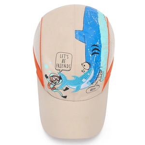 Kids quick-dry baseball cap with cartoon shark print and breathable mesh panels