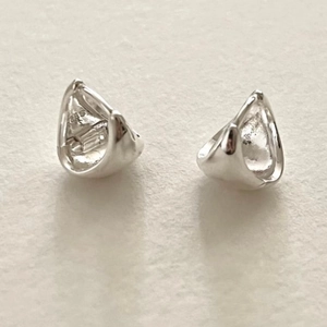 Minimalist S925 sterling silver oval hoop earrings in irregular triangular design