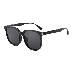 Lunettes de Soleil Carrées à Grande Monture Protection UV Matériau PC Lunettes à la Mode pour Hommes Femmes Plein Air Voyage Conduite