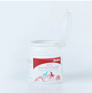 Detail view of Bioline 14g pet styptic powder bottle for dog and cat nail bleeding