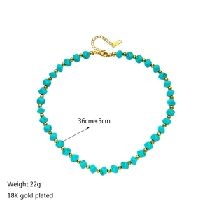 Collana di perline turchesi con grani placcati oro 18K e misura 36cm+5cm