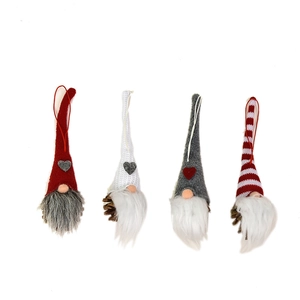 Set of 4 Christmas gnomes with pine cones and heart motifs for festive holiday decor