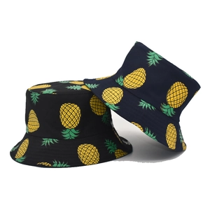 Wendbarer Fischerhut aus Baumwolle mit Ananas-Print in Schwarz und Dunkelblau für Sommer