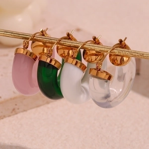 18K gold plated C-shaped hoop earrings with colorful acrylic resin rings in various colors