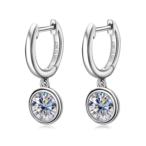 Luxurious S925 sterling silver hoop earrings with 1ct D color round moissanite pendants