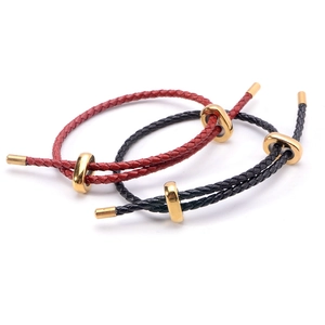 Bracelets en corde tressée avec breloques dorées 3D, coloris noir et rouge réglables