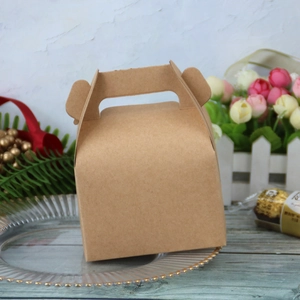 European brown kraft paper gift box with handle for candy or cake packaging