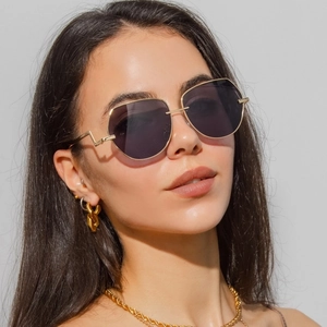 Fashion Sunglasses For Women Metal Frame Oversized Geometric Aviator Style Vintage UV400 Protection Street Wear Trendy