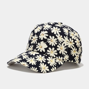 Daisy Print Cotton Baseball Cap Adjustable Outdoor Sun Protection Curved Brim Casual Fashion Hat For Men Women
