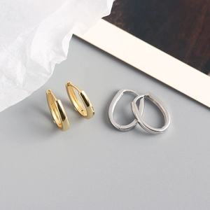 Minimalist S925 sterling silver U-shaped hoop earrings in gold and silver finishes
