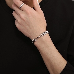 Silver stainless steel Cuban link bracelet for men and women with lobster clasp