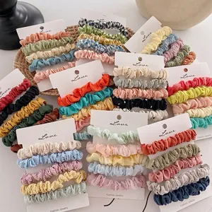 Chouchous en Tissu Satiné pour Femmes Couleurs Assorties Floral Treillis Grands Élastiques à Cheveux Bandeaux Élastiques Accessoires de Tête pour Filles Quotidien Décoratif