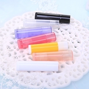 Set of 7 colorful 5g plastic empty lip balm tubes for cosmetic packaging storage