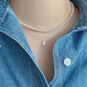 Double-layered 925 silver necklace with white pearls and oval opal stone pendant