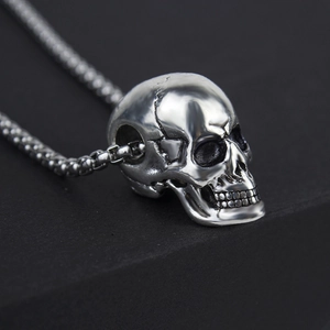 Vintage silver skull pendant necklace with hip hop gothic metal finish for men