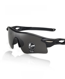 Macro shot of durable sports sunglasses featuring anti-slip temples and anti-explosion lens