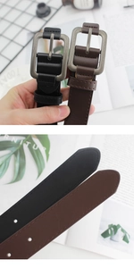 Gros plan détaillé de la ceinture en cuir avec boucle carrée en alliage de zinc durable