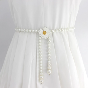Chaîne de taille en perles pour femme avec boucle marguerite et perles pendantes élégantes