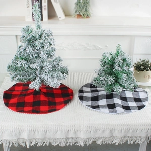 Classic red and white buffalo plaid Christmas tree skirts for holiday party home decor