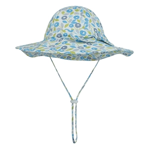 Detail eines Baby-Sonnenhuts mit Blumenmuster, breiter Krempe und verstellbarem Windseil