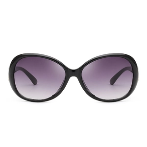 Oversized butterfly sunglasses for women with black frames and purple gradient lenses