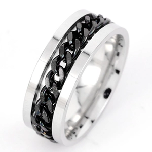 Polished stainless steel spinner ring featuring a black chain inlay for anxiety relief