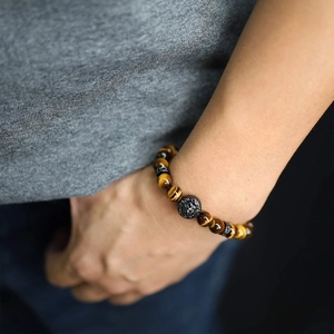 Men's retro tiger eye beaded bracelet with a black lion head and zircon accents