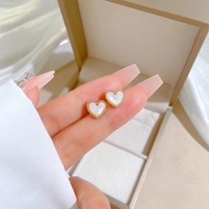Minimalist titanium steel heart stud earrings with white mother-of-pearl in gold plating