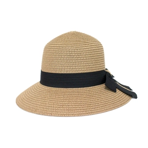 Chapeau de paille à large bord avec ruban noir et nœud pour protection solaire d'été