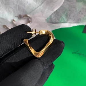 Polished 18K gold plated twisted heart hoop earrings in minimalist geometric style