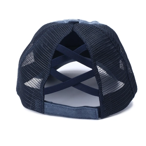 Dunkelblaue gewaschene Ponytail Baseballkappe mit Mesh und elastischem Kreuz-Rückendesign
