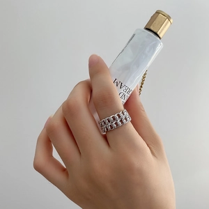 Minimalist S925 sterling silver double chain ring in a classic French curb chain style
