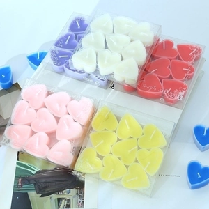 Set di 9 candele profumate a forma di cuore in cera colorata per decoro romantico