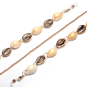 Chaîne de lunettes bohème dorée avec accents de coquillages blancs et boucles silicone