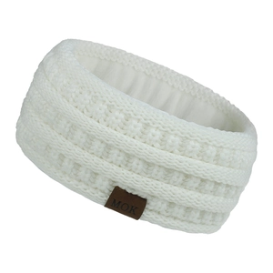 Close-up of white knitted headband featuring warm plush lining and MOK leather label