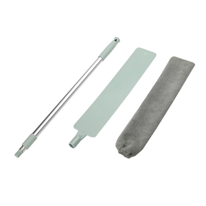 Set de plumero extensible con asta telescópica panel plano y paño de microfibra para huecos.