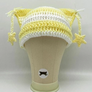 Handmade striped star cat ear beanie in yellow and white knit for winter warmth