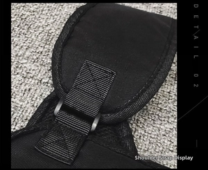 Détail de la bandoulière en nylon avec maille respirante et boucle réglable