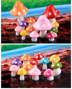 Miniatures de champignons en résine colorée, parfaites pour micro-paysage de mousse et décoration DIY.